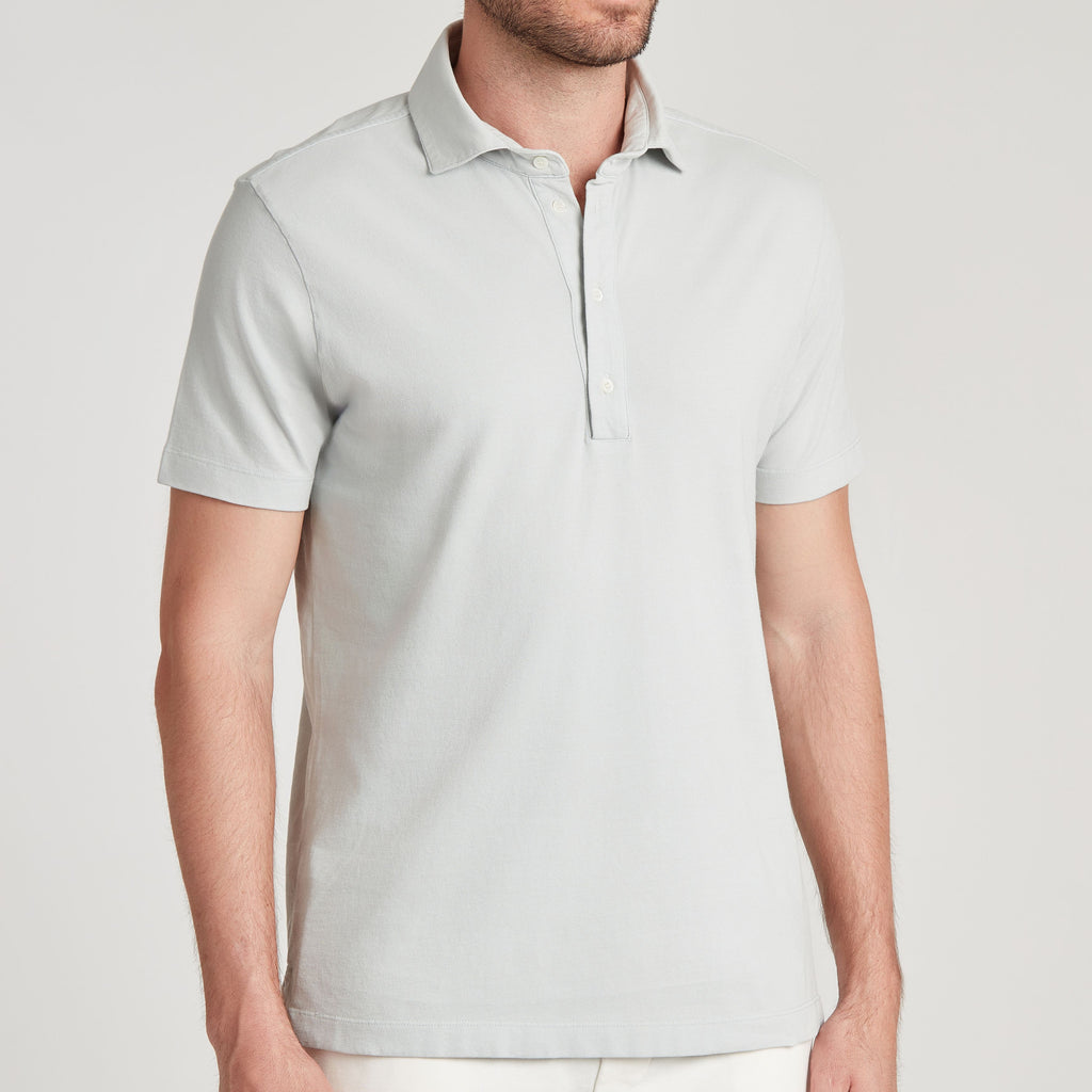 Polo uomo in micro piquet tinta in capo, design veneziano e comfort premium