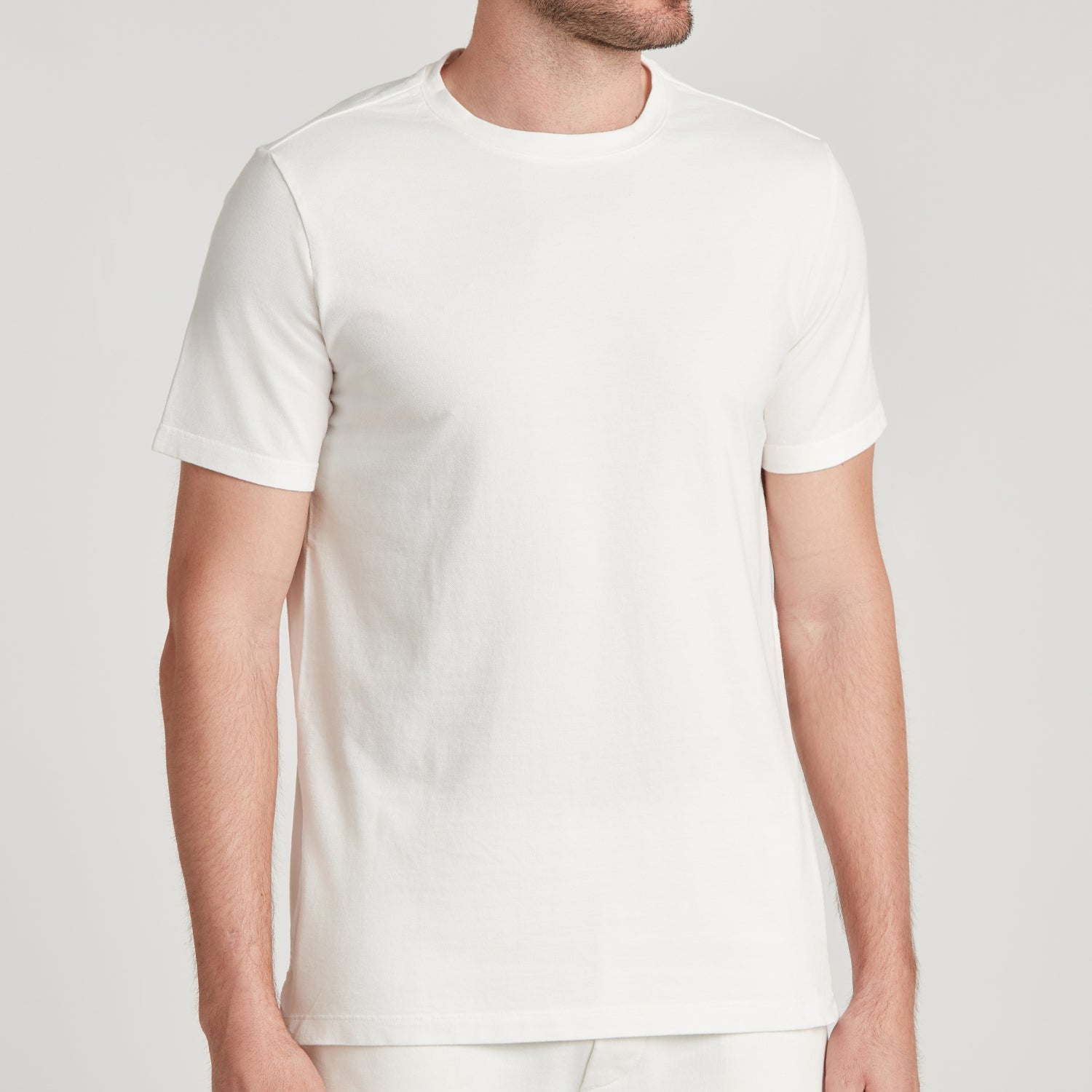 T-shirt uomo bianca in micro piquet tinta in capo, design veneziano e comfort premium